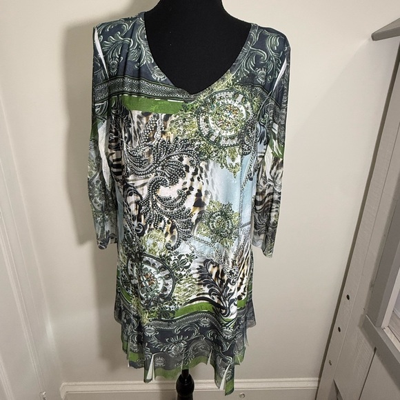 Green and Blue Asymmetrical Tunic Top - Picture 1 of 6